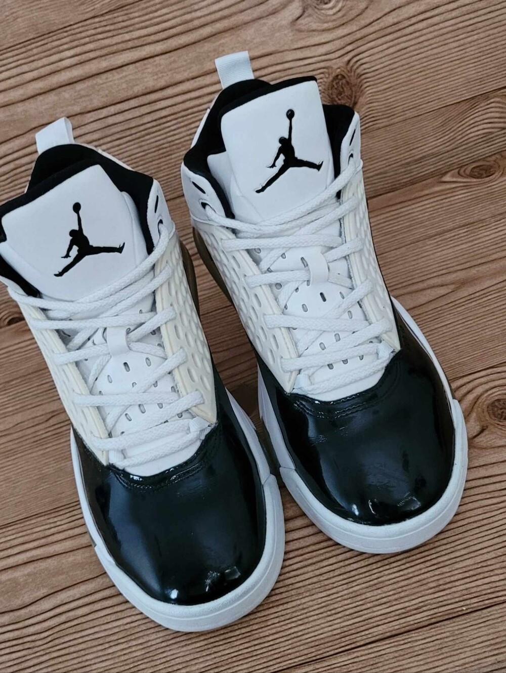 Jordan Maxin 200 'White Ice'